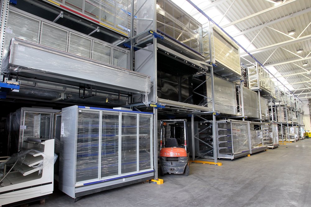 Drive in pallet racking in a warehouse