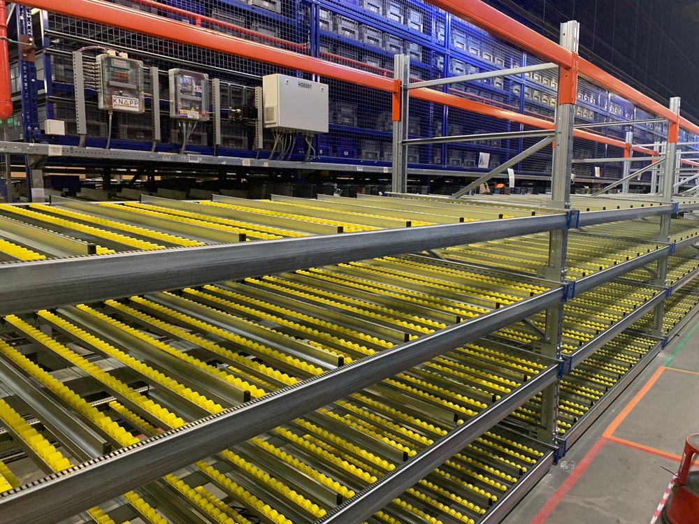 carton flow shelving in a warehouse